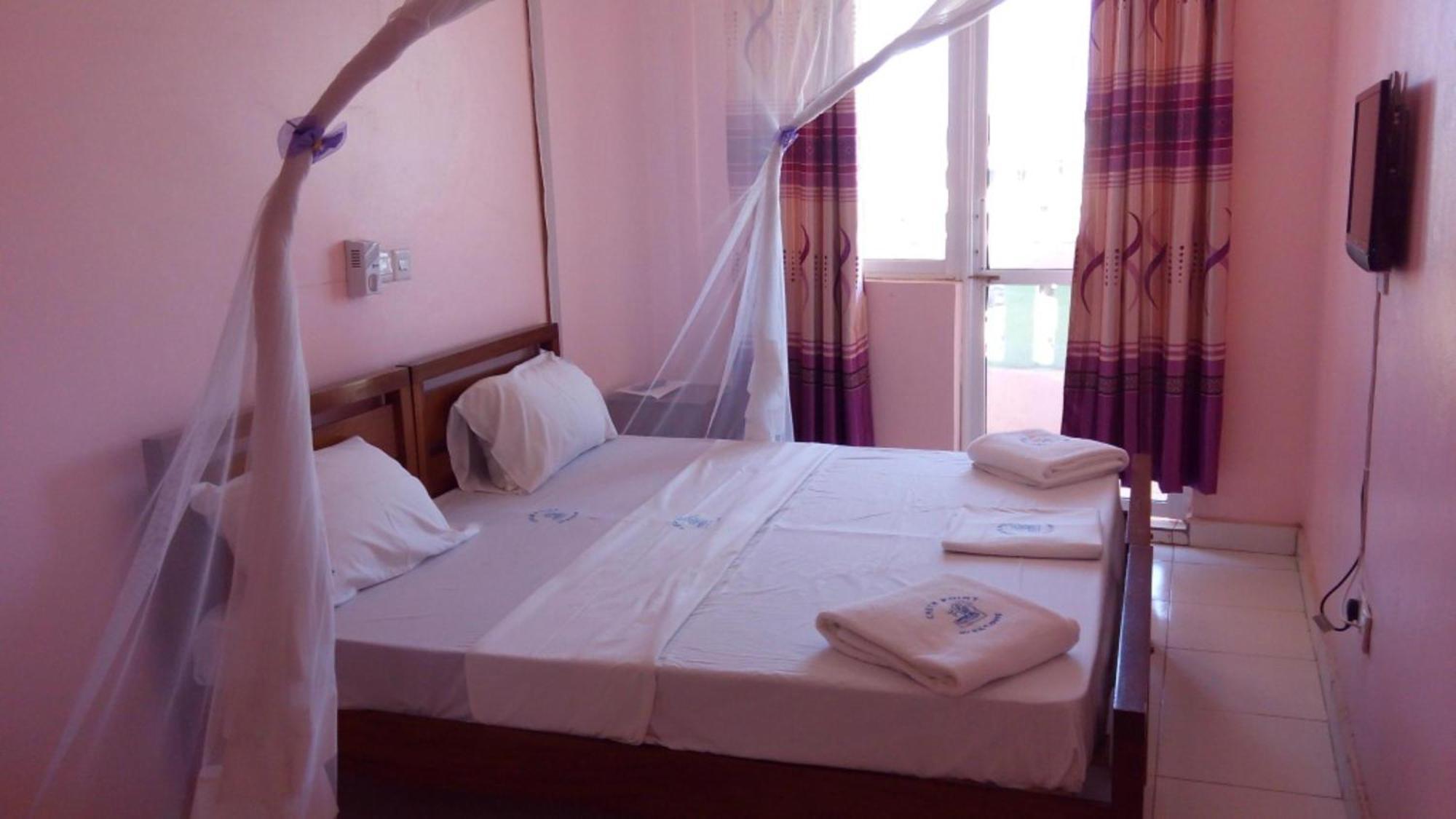 Checkpoint Inn Hotel, Mombasa Esterno foto